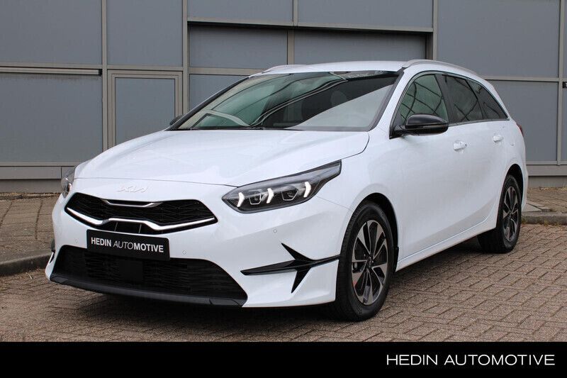 Nieuw 2025 Kia Ceed Stationwagen | € 31.645 (Goede deal) - Afbeelding 1/4