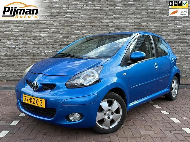Blauw Gebruikt 2010 Toyota Aygo Hatchback | € 2.455 (Eerlijke prijs) - Afbeelding 1/4