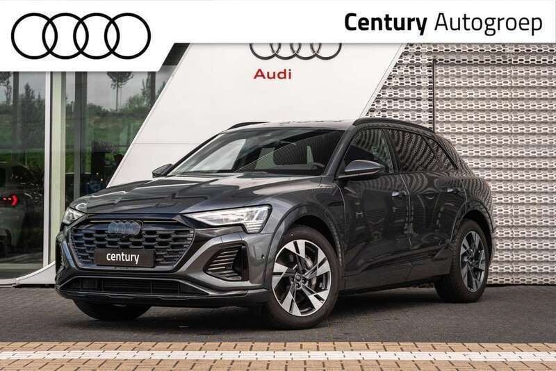 Grijs Nieuw 2024 Audi Q8 e-tron Design SUV | € 74.900 (Goede deal) - Afbeelding 1/4