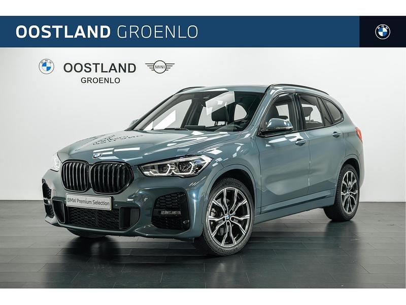 Grijs Occasion 2020 BMW X1 Executive SUV | € 33.950 (Duur) - Afbeelding 1/4