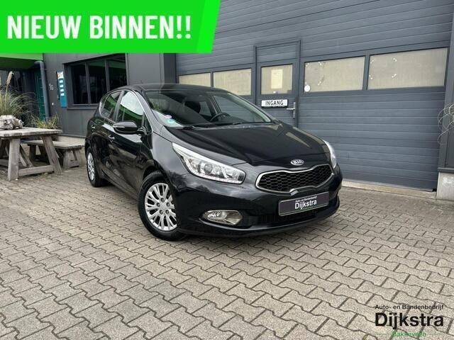 Occasion Kia Ceed 135 PK (99 kW) 2013 Zwart Hatchback