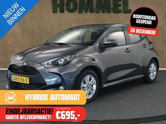 Grijs Occasion 2024 Toyota Yaris Active Hatchback | € 22.950 (Eerlijke prijs) - Afbeelding 1/4