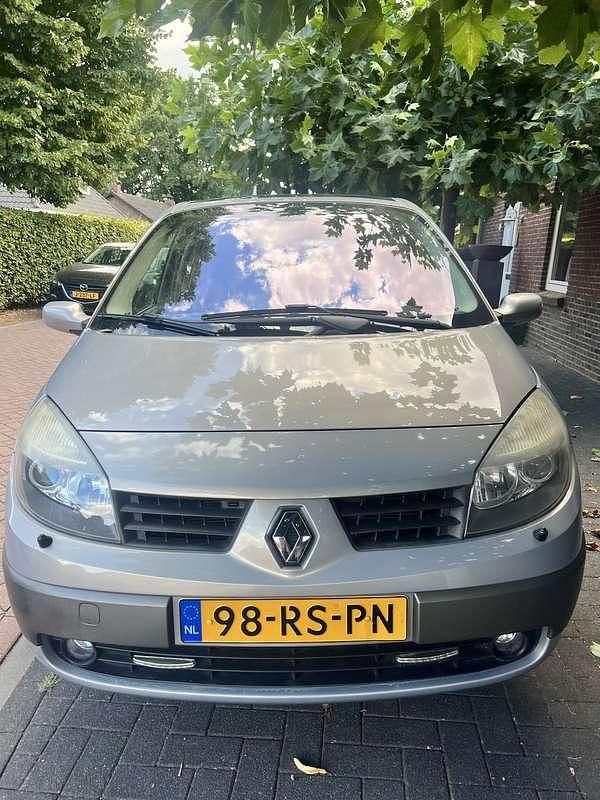 Beige Gebruikt 2005 Renault Scénic II MPV | € 1.500 (Goede deal) - Afbeelding 1/4