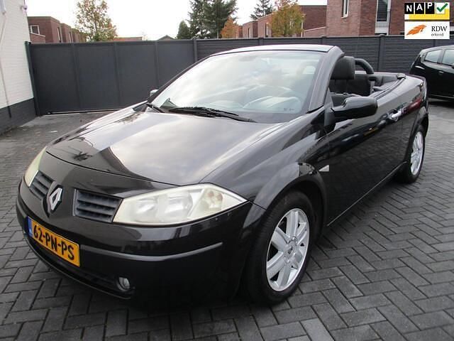 Zwart Gebruikt 2004 Renault Mégane Cabriolet Luxe Cabriolet | € 2.499 (Eerlijke prijs) - Afbeelding 1/4
