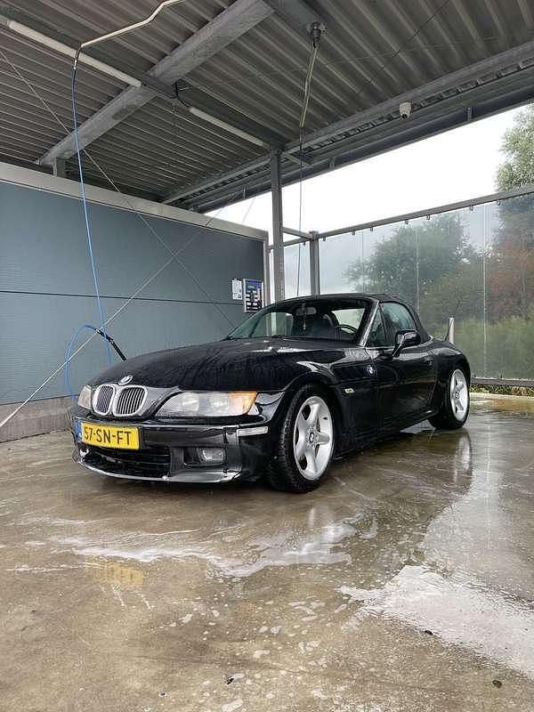 Zwart Gebruikt 1997 BMW Z3 Cabriolet | € 9.495 (Super prijs) - Afbeelding 1/4