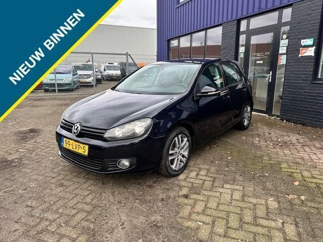 Zwart Gebruikt 2010 VW Golf VI Hatchback | € 4.449 (Eerlijke prijs) - Afbeelding 1/4