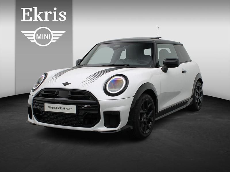Wit Gebruikt 2025 Mini Cooper Hatchback | € 38.950 - Afbeelding 1/4
