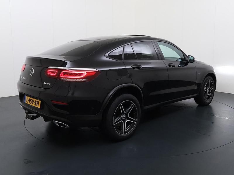 Occasion Mercedes GLC300 Premium Plus 320 PK (235 kW) 2020 Zwart Coupé