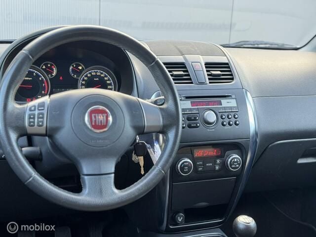 Occasion Fiat Sedici Emotion 120 PK (88 kW) 2013 Zwart SUV