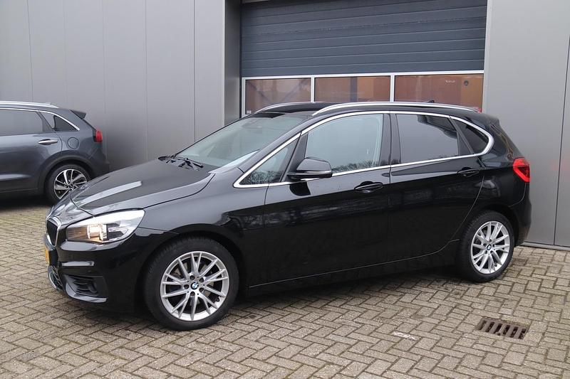 Occasion BMW 218 Luxury Line 2018 Zwart Stationwagen