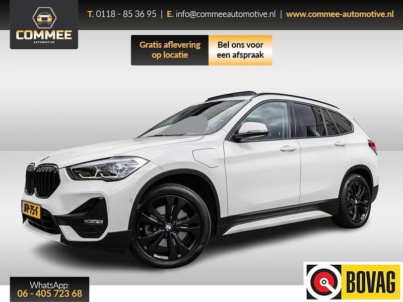 Wit Occasion 2021 BMW X1 SUV | € 25.444 (Iets duurder) - Afbeelding 1/4