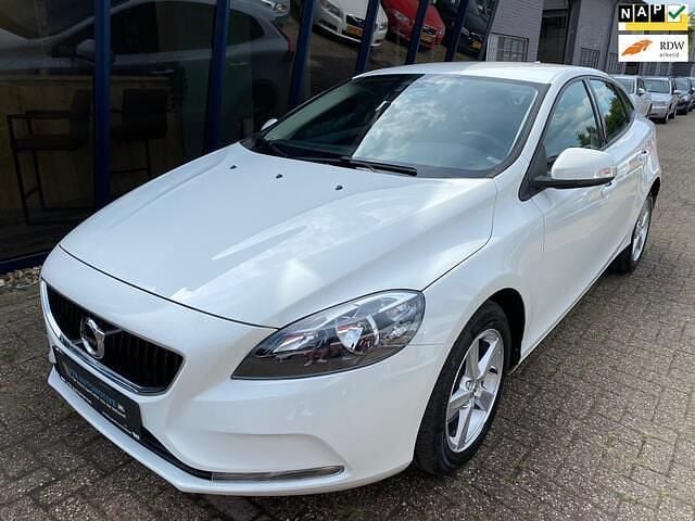 Occasion Volvo V40 Business Edition 122 PK (89 kW) 2017 Wit Stationwagen