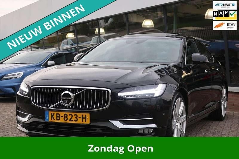 Zwart Gebruikt 2016 Volvo S90 Inscription Sedan | € 21.945 (Eerlijke prijs) - Afbeelding 1/4
