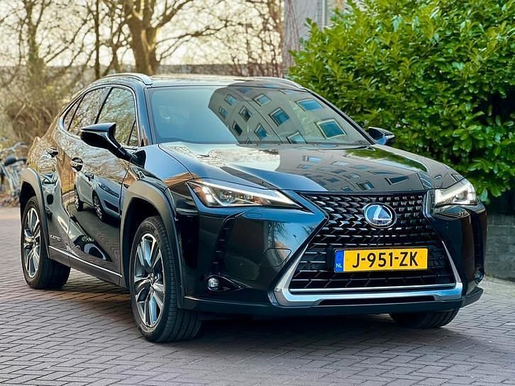 Occasion 2020 Lexus UX 300e Luxury Line SUV | € 22.500 (Super prijs) - Afbeelding 1/4