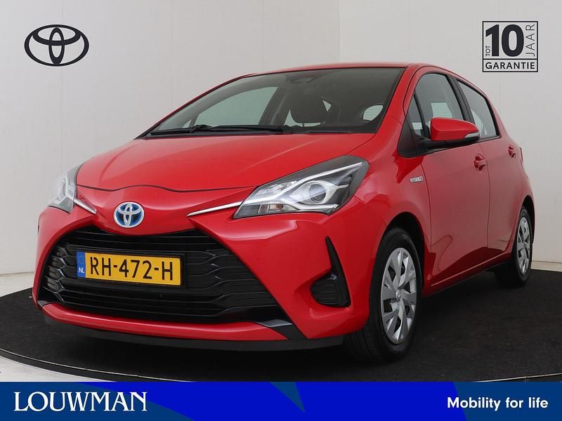 Occasion Toyota Yaris Hybrid 99 PK (72 kW) 2017 Rood Hatchback