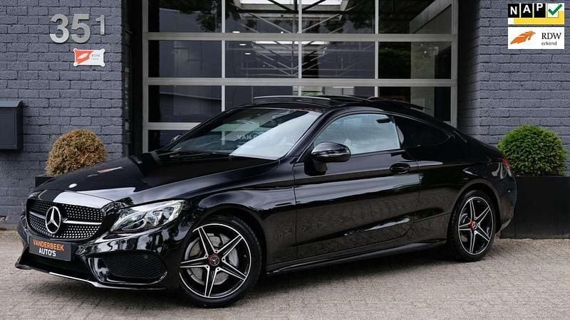 Zwart Gebruikt 2016 Mercedes C200 Prestige Coupé | € 24.950 (Eerlijke prijs) - Afbeelding 1/4