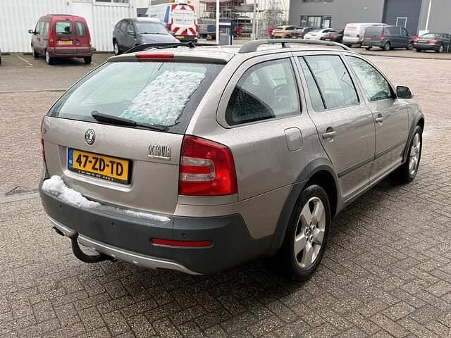 Occasion Skoda Octavia Scout 4x4 140 PK (102 kW) 2008 Beige Stationwagen
