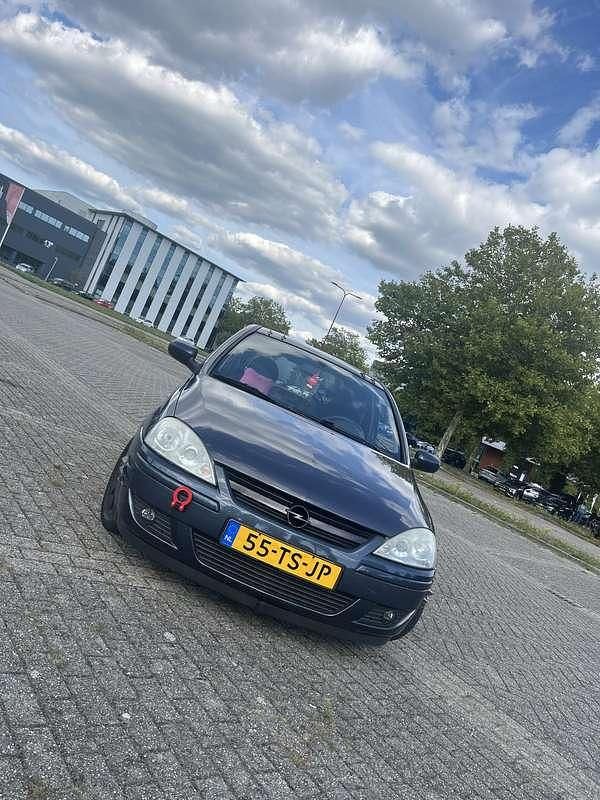 Grijs Gebruikt 2007 Opel Corsa Hatchback | € 1.100 (Goede deal) - Afbeelding 1/4