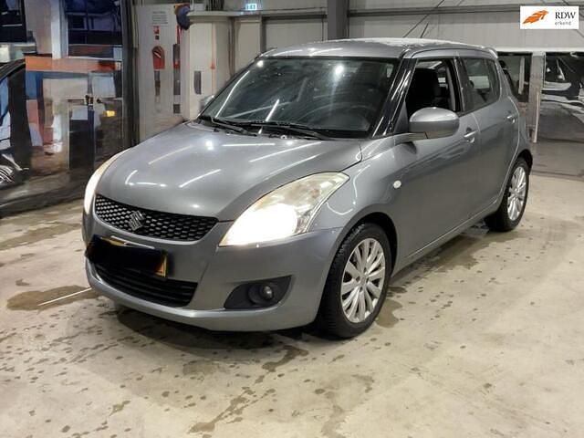 Grijs Occasion 2013 Suzuki Swift Hatchback | € 7.700 (Eerlijke prijs) - Afbeelding 1/3
