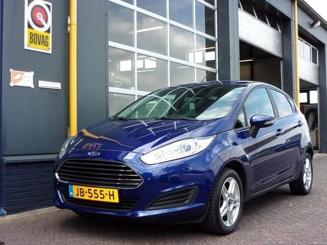 Blauw Gebruikt 2016 Ford Fiesta Style Hatchback | € 7.650 (Iets duurder) - Afbeelding 1/4