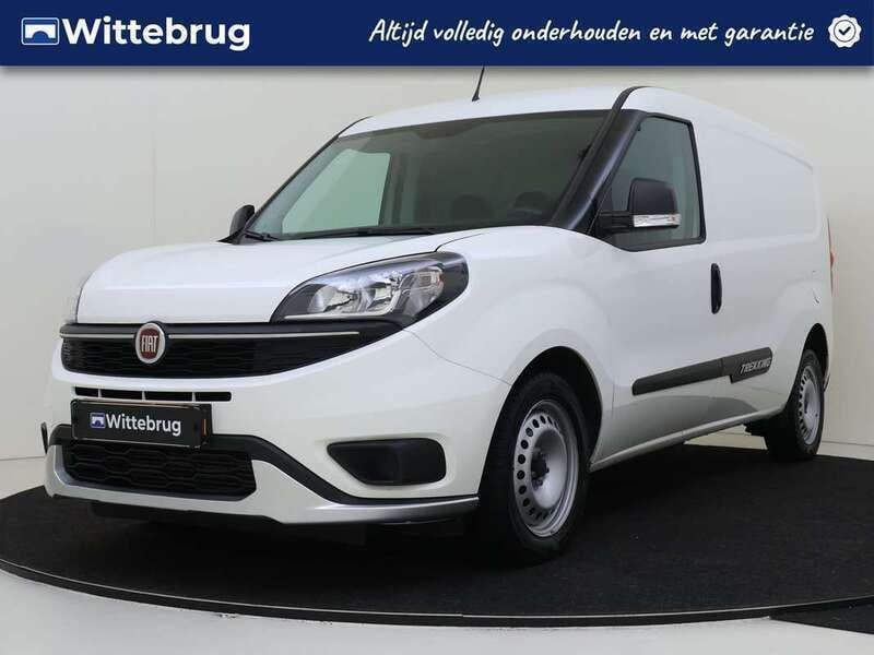 Wit Gebruikt 2023 Fiat Doblò Trekking MPV | € 14.425 (Eerlijke prijs) - Afbeelding 1/3