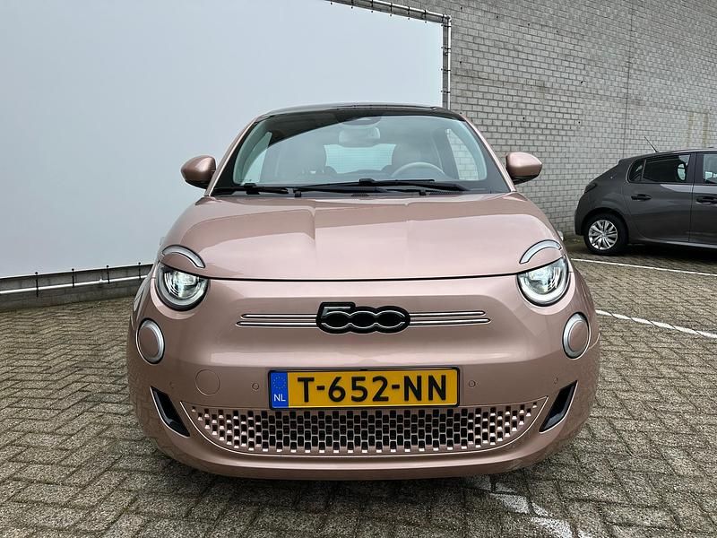 Occasion Fiat 500e La Prima 86 kW (118 PK) 2023 Rood Hatchback