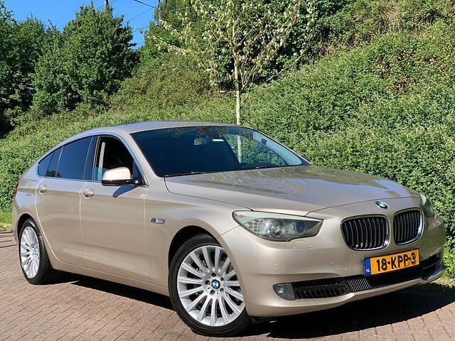 Grijs Gebruikt 2010 BMW 535 Executive Hatchback | € 8.500 - Afbeelding 1/4