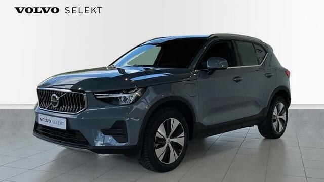 Grijs Gebruikt 2023 Volvo XC40 Core SUV | € 36.450 (Super prijs) - Afbeelding 1/4