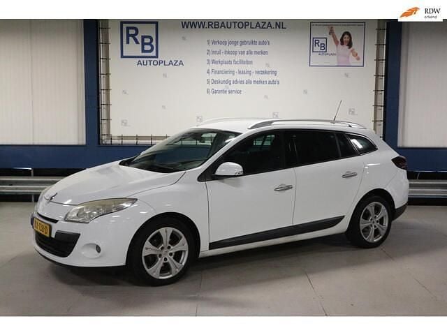 Wit Gebruikt 2009 Renault Mégane GrandTour Dynamique Stationwagen | € 1.399 (Goede deal) - Afbeelding 1/4