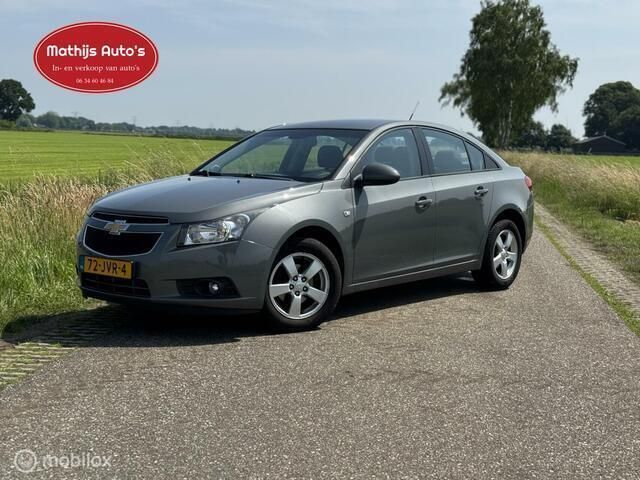 Grijs Gebruikt 2009 Chevrolet Cruze Sedan | € 2.450 (Eerlijke prijs) - Afbeelding 1/4