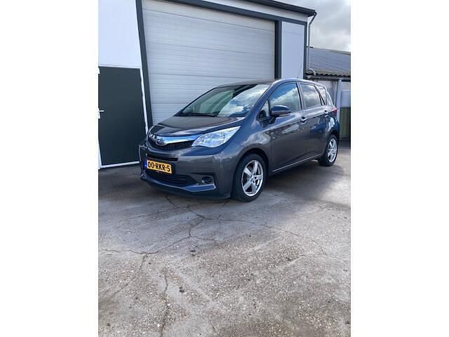 Occasion Subaru Trezia Comfort 101 PK (74 kW) 2011 Grijs Hatchback