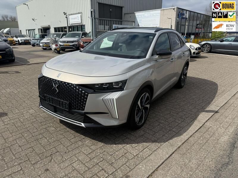 Grijs Gebruikt 2023 DS Automobiles DS7 Crossback Rivoli SUV | € 39.850 (Iets duurder) - Afbeelding 1/4