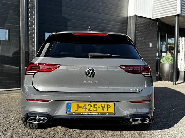 Occasion VW Golf VIII R-line 150 PK (110 kW) 2020 Grijs Hatchback