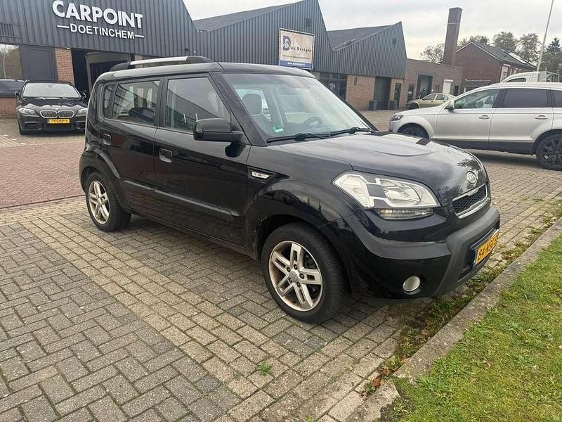 Zwart Gebruikt 2011 Kia Soul SUV | € 2.999 (Eerlijke prijs) - Afbeelding 1/4