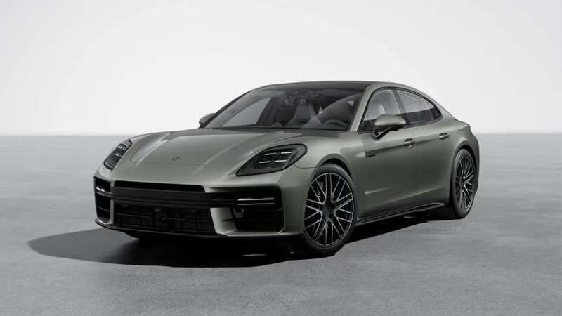 Aventurin groen metallic Gebruikt 2024 Porsche Panamera Turbo E-Hybrid Sedan | € 209.900 - Afbeelding 1/4