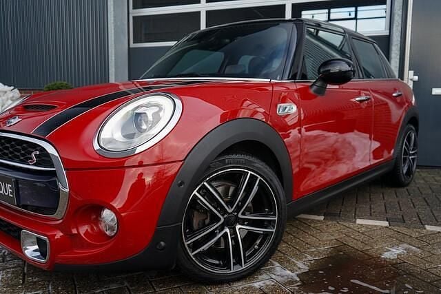 Occasion Mini Cooper Business 170 PK (125 kW) 2015 Rood Hatchback