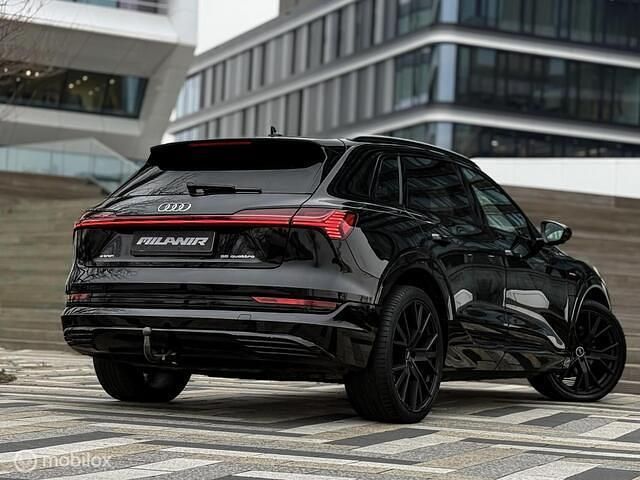 Occasion Audi e-tron Proline 300 kW (408 PK) 2019 Zwart SUV