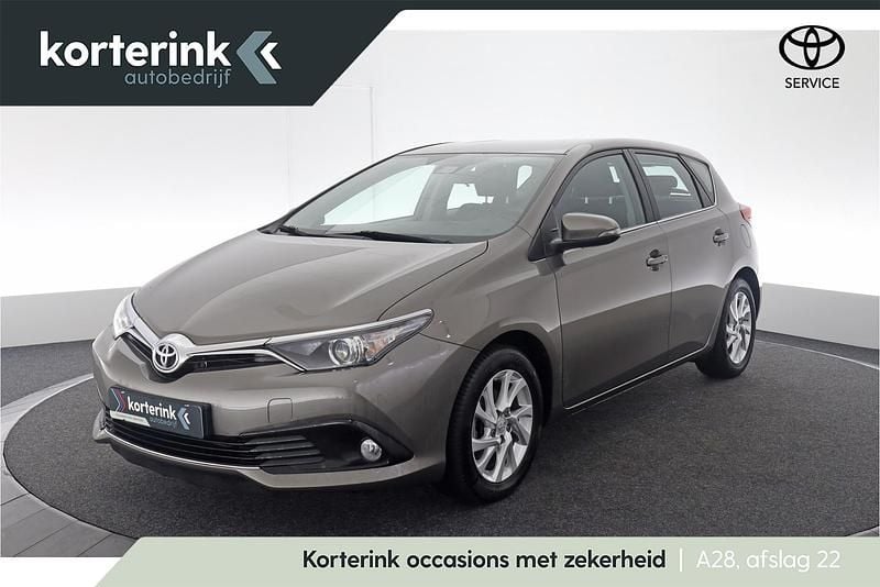 Occasion Toyota Auris 116 PK (85 kW) 2016 Grijs Hatchback