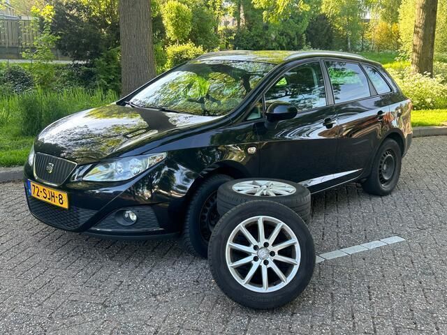 Zwart, metallic lak Occasion 2011 Seat Ibiza ST Copa Stationwagen | € 3.650 (Eerlijke prijs) - Afbeelding 1/4