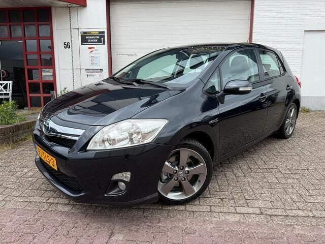 Grijs Occasion 2012 Toyota Auris Executive Hatchback | € 7.950 (Eerlijke prijs) - Afbeelding 1/4