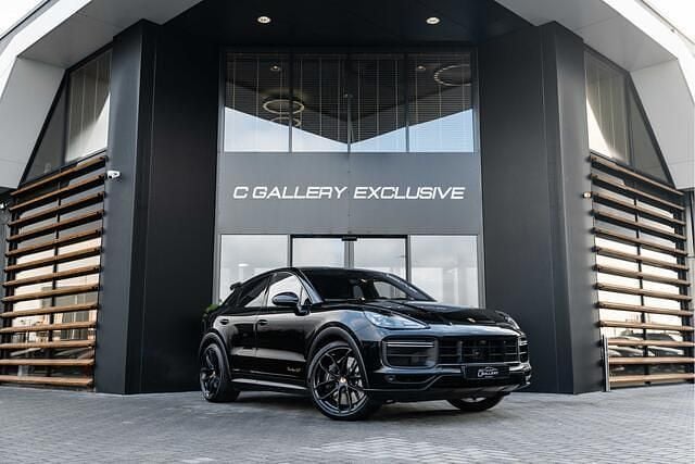 Zwart Gebruikt 2023 Porsche Cayenne Turbo GT Sport SUV | € 174.995 - Afbeelding 1/4