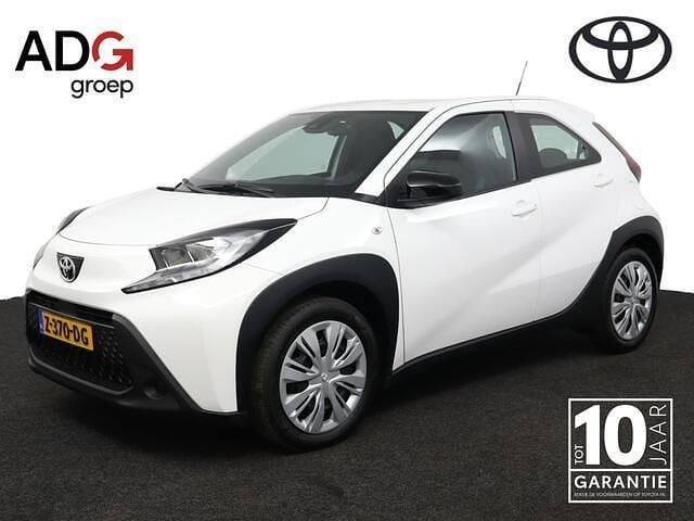 Wit Gebruikt 2024 Toyota Aygo X Play SUV | € 16.950 (Super prijs) - Afbeelding 1/3