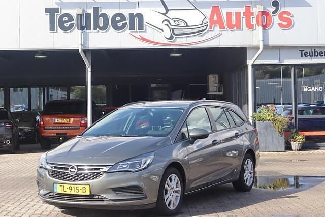 Grijs Gebruikt 2018 Opel Astra Edition Stationwagen | € 4.995 (Goede deal) - Afbeelding 1/4