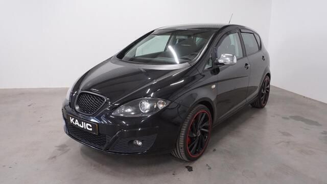 Zwart Gebruikt 2012 Seat Altea Style MPV | € 6.250 (Iets duurder) - Afbeelding 1/4