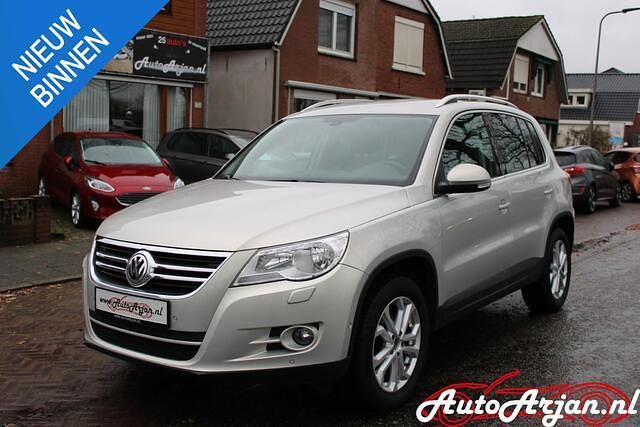 Grijs Occasion 2011 VW Tiguan Sport SUV | € 8.300 (Eerlijke prijs) - Afbeelding 1/4