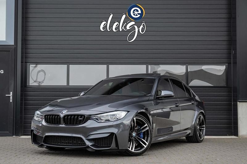 Grijs Gebruikt 2015 BMW M3 Comfort Edition Sedan | € 59.945 (Iets duurder) - Afbeelding 1/4