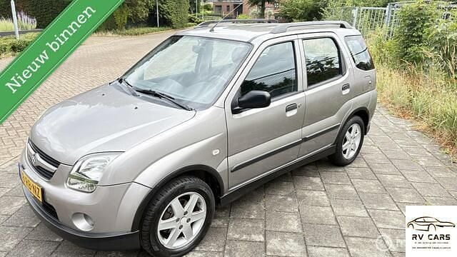 Grijs Gebruikt 2005 Suzuki Ignis Exclusive Hatchback | € 1.999 (Eerlijke prijs) - Afbeelding 1/4