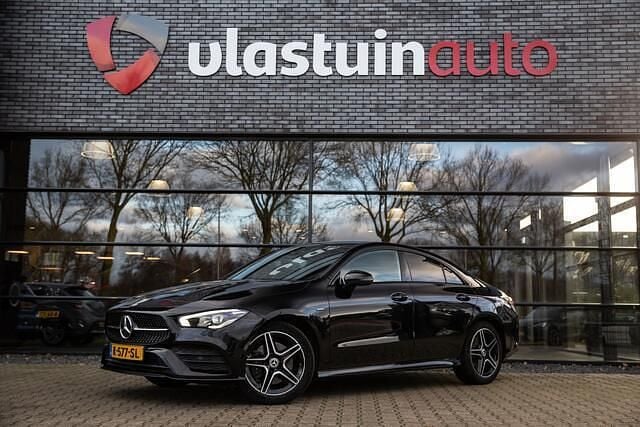 Zwart Occasion 2021 Mercedes CLA250 Business Sedan | € 30.950 (Goede deal) - Afbeelding 1/4