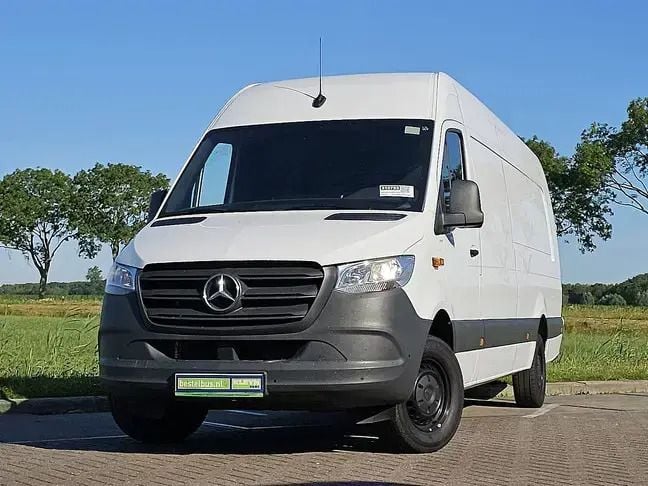 Wit Gebruikt 2024 Mercedes Sprinter Van | € 32.900 (Goede deal) - Afbeelding 1/3