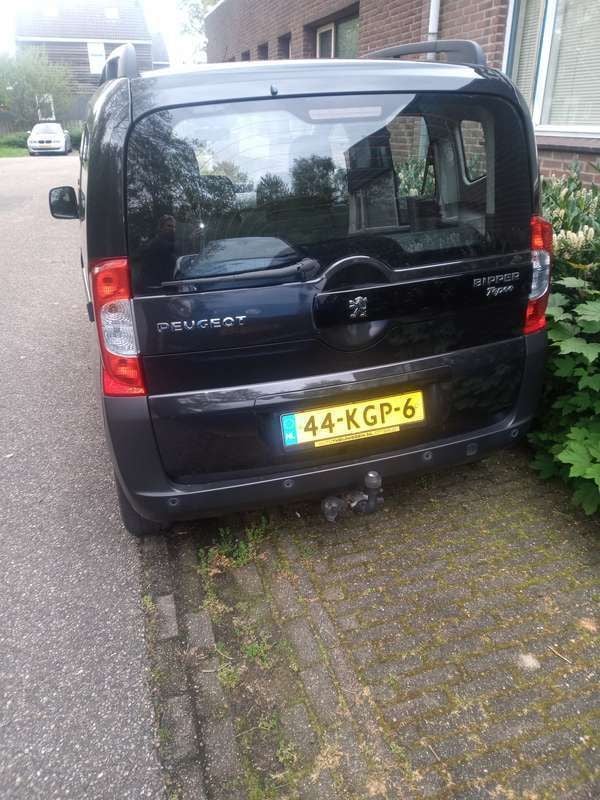 Zwart Gebruikt 2009 Peugeot Bipper MPV | € 3.750 (Eerlijke prijs) - Afbeelding 1/3